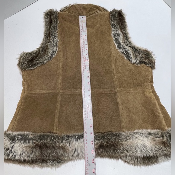 NWOT Live A Little Brown Leather Vest - Picture 12 of 15